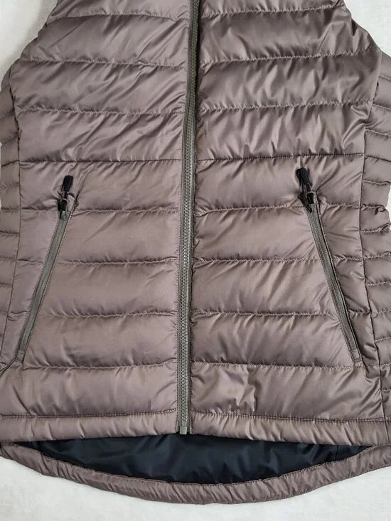 L.L. Bean Women's Bean's Down Vest Downtek - XXS - Picture 3 of 10